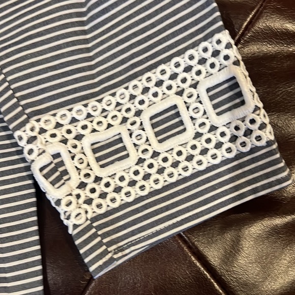 Preston & York Tunic - Picture 8 of 8